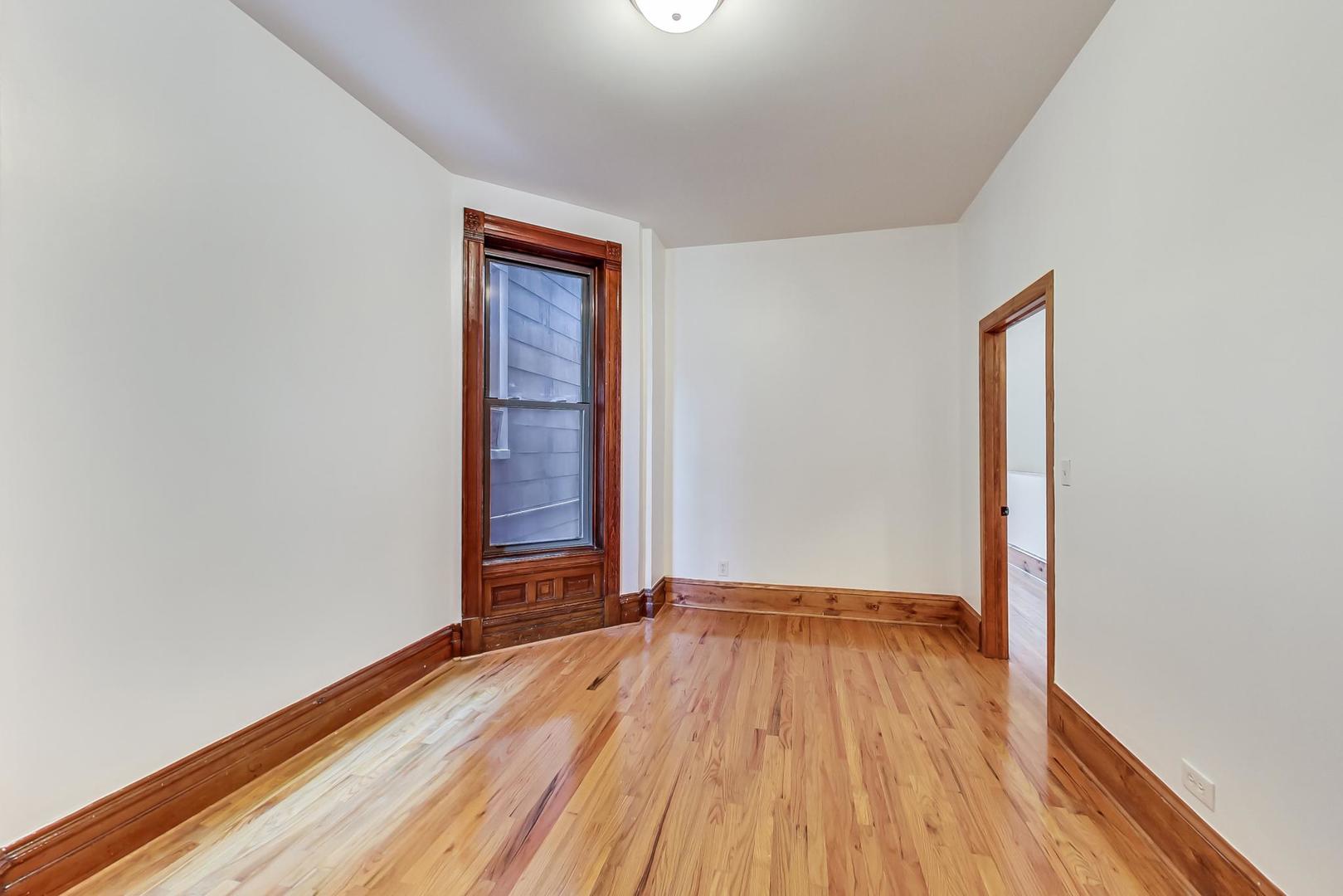 property viewer photo 7