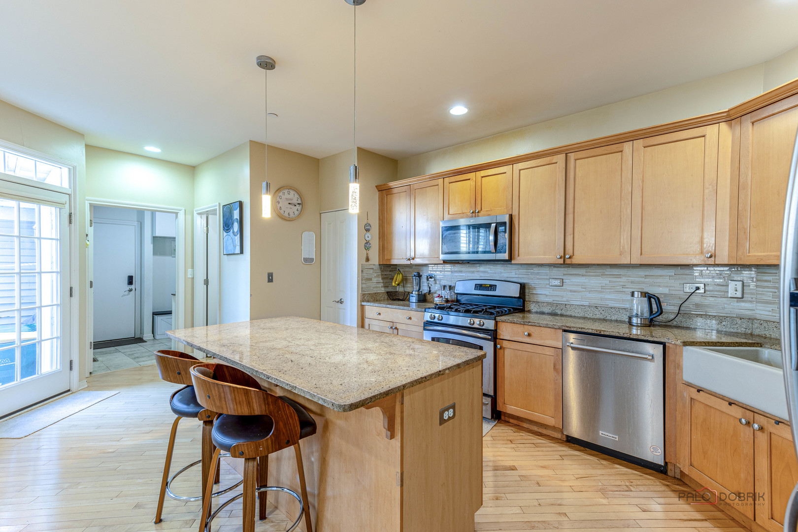 main property photo 6