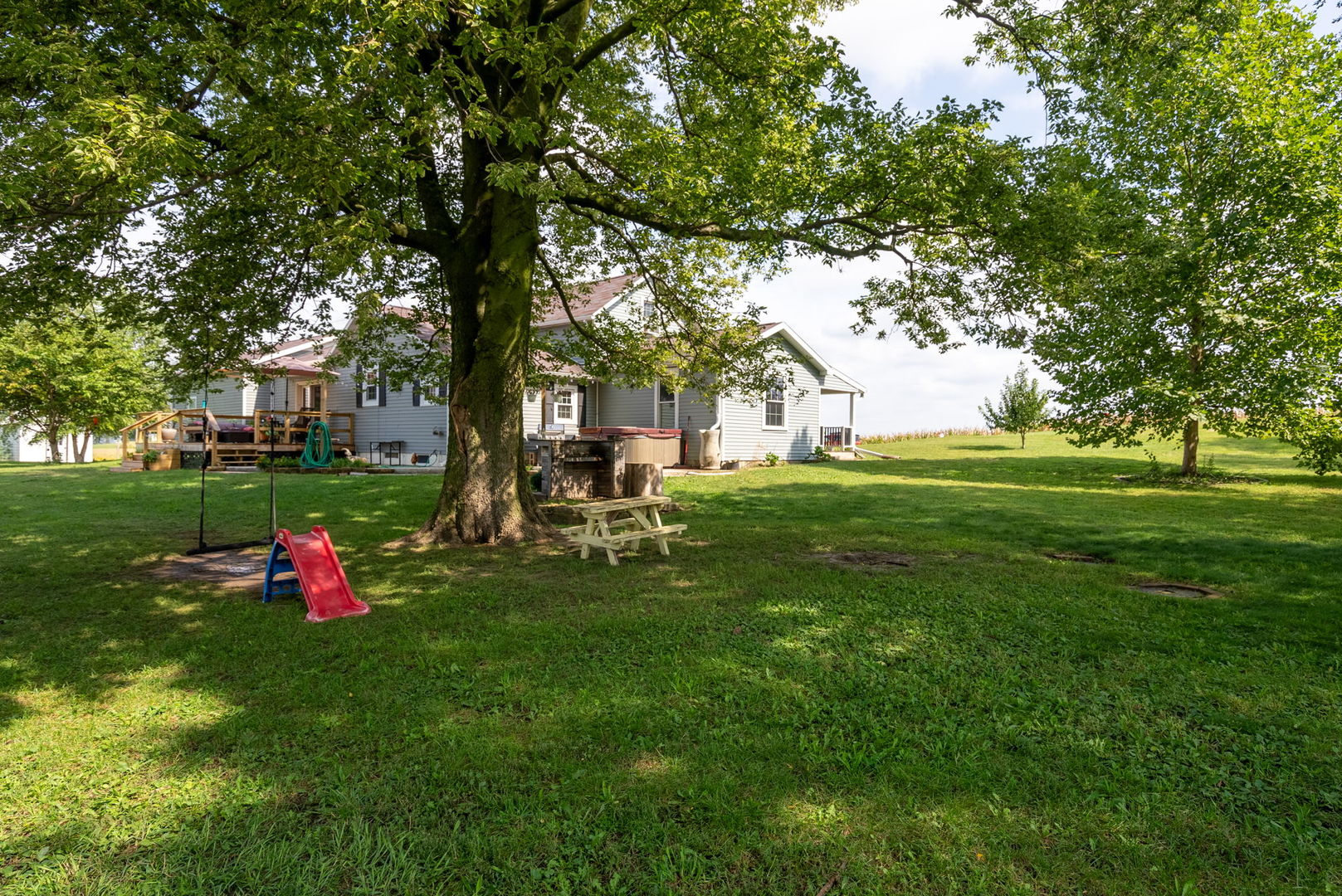 property viewer photo 17