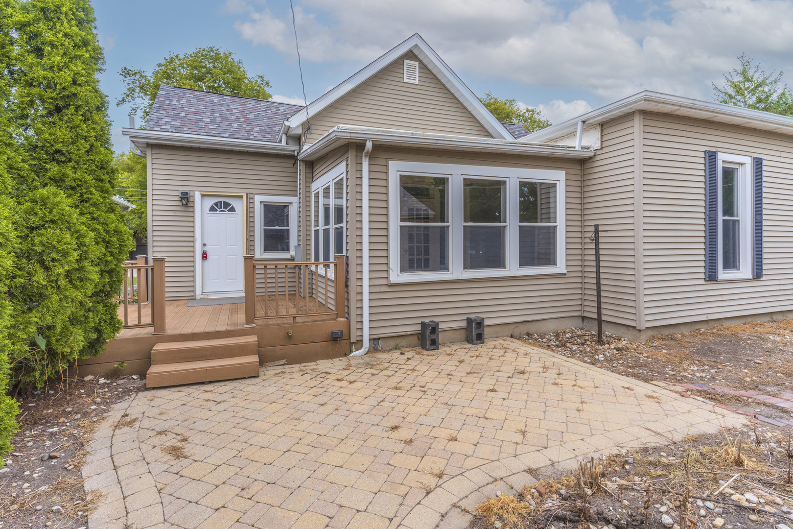 main property photo 27