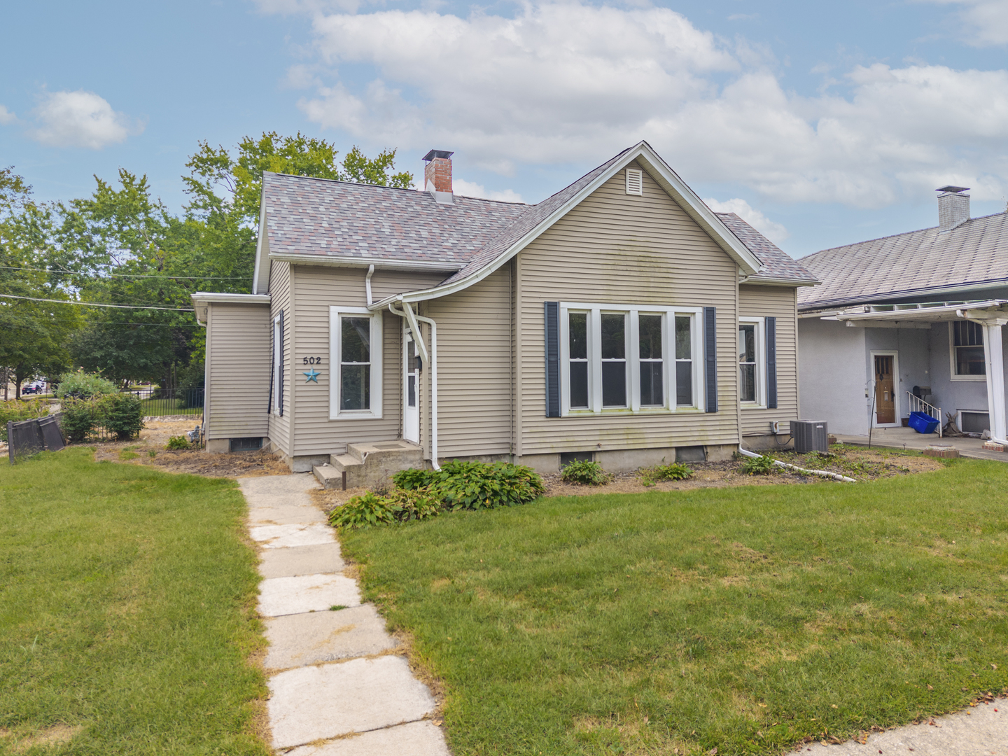 main property photo 30