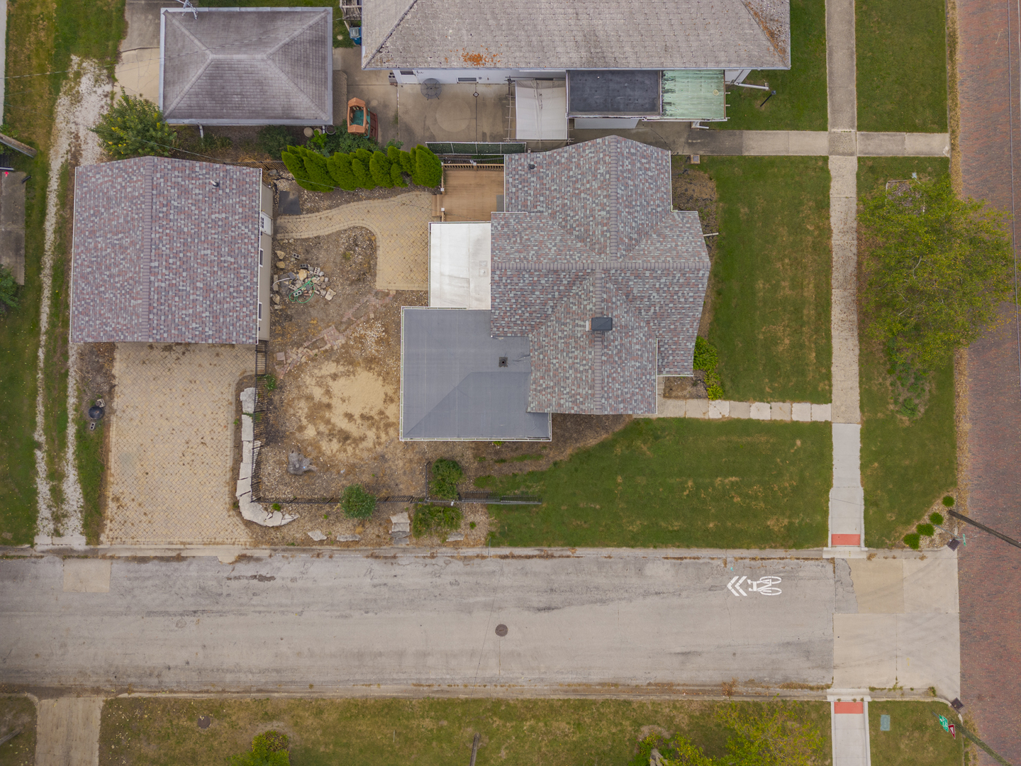 main property photo 32