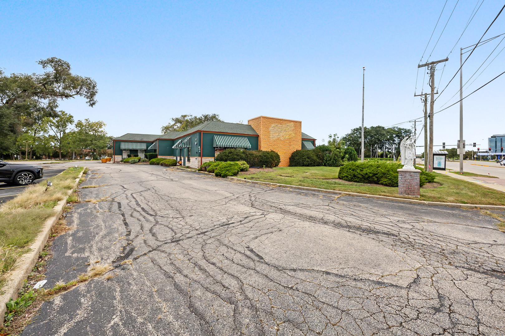main property photo 32