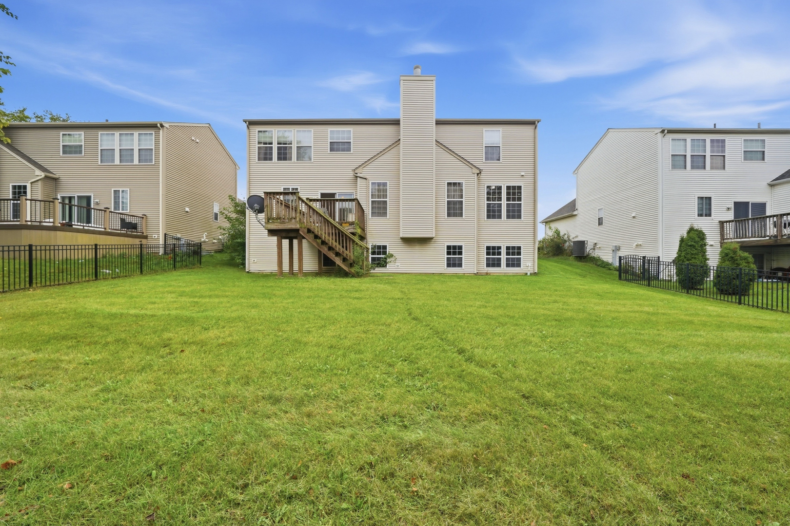 main property photo 20