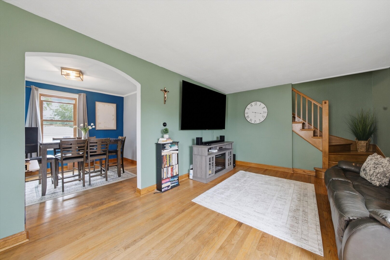 main property photo 6