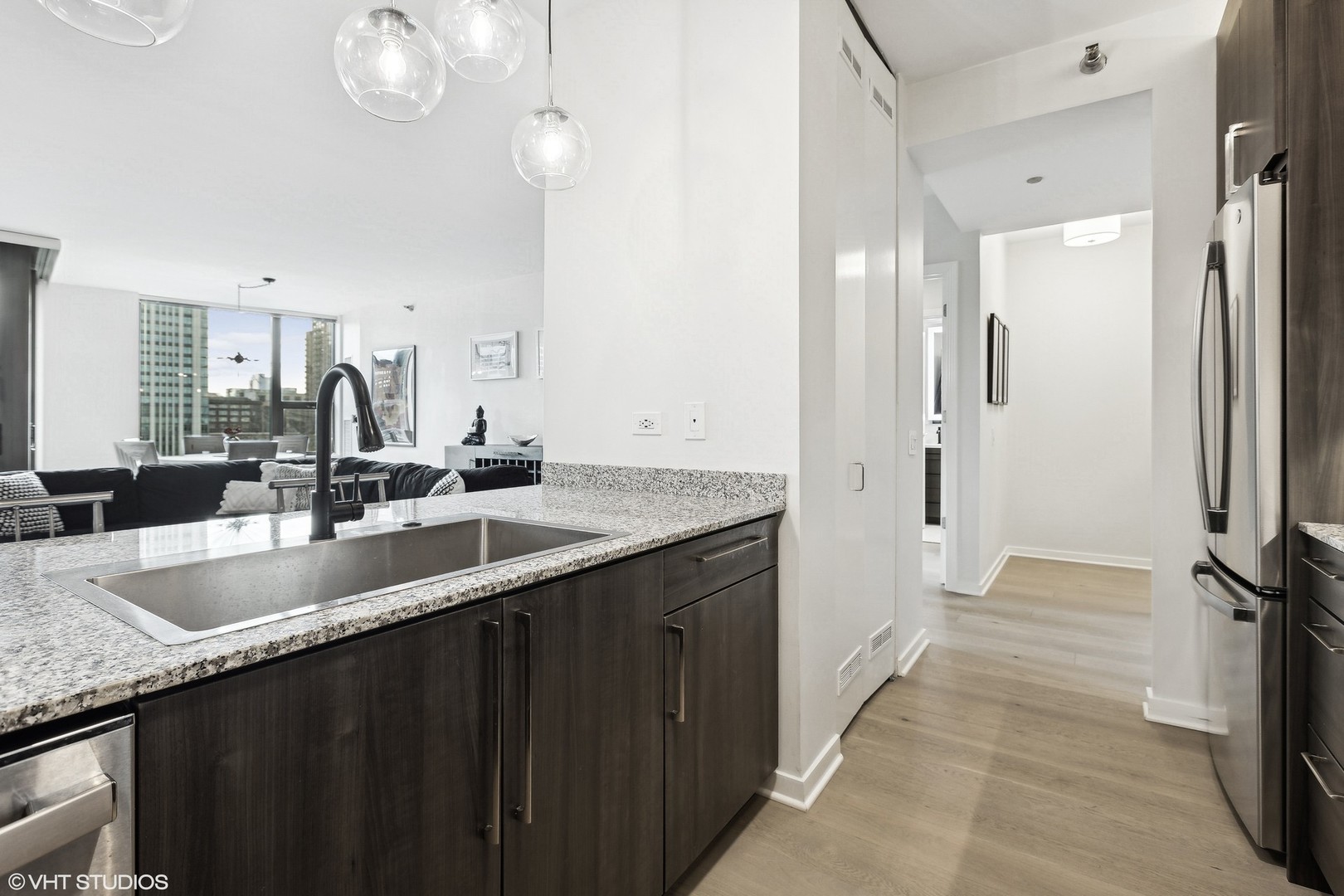 property viewer photo 12