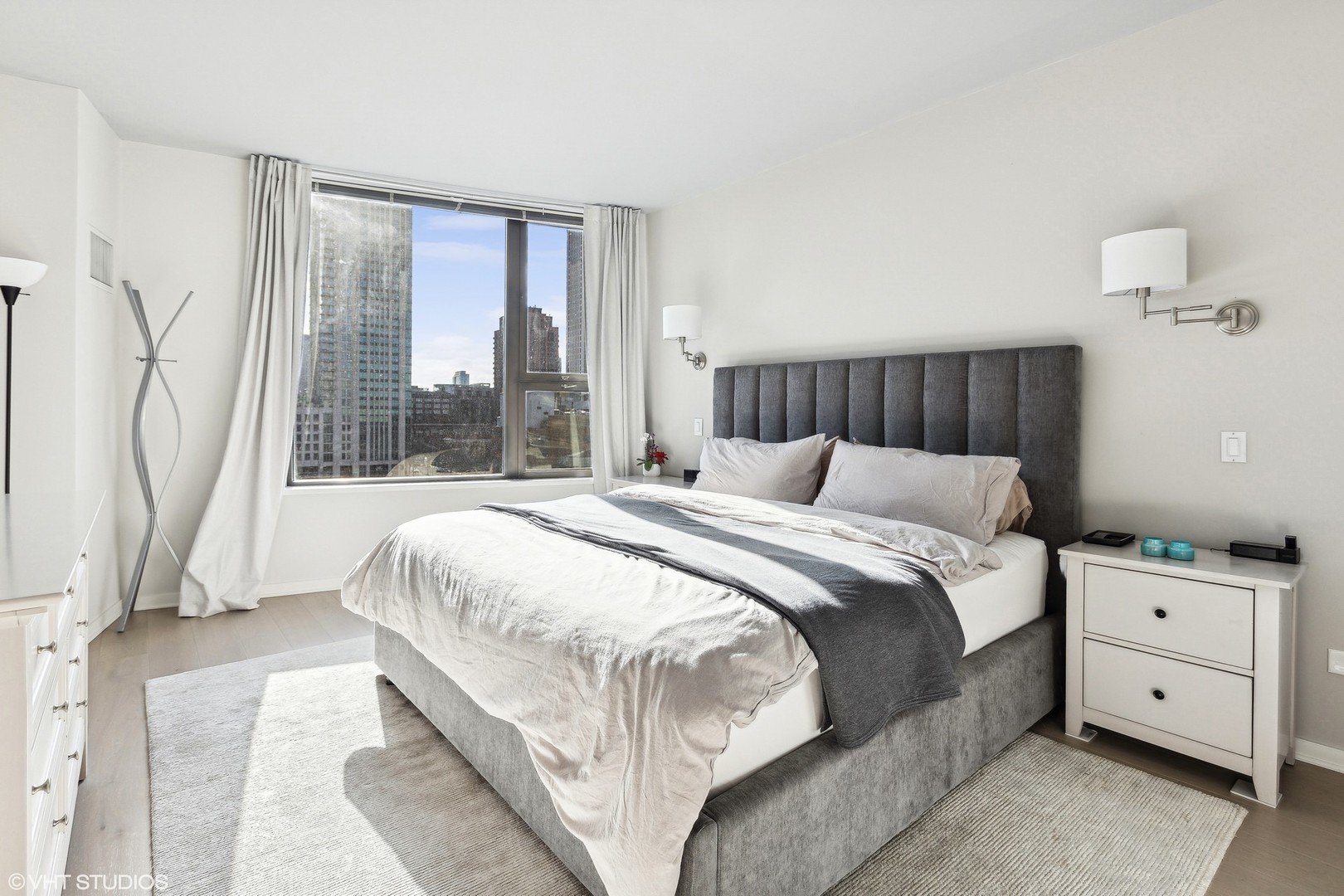 property viewer photo 13