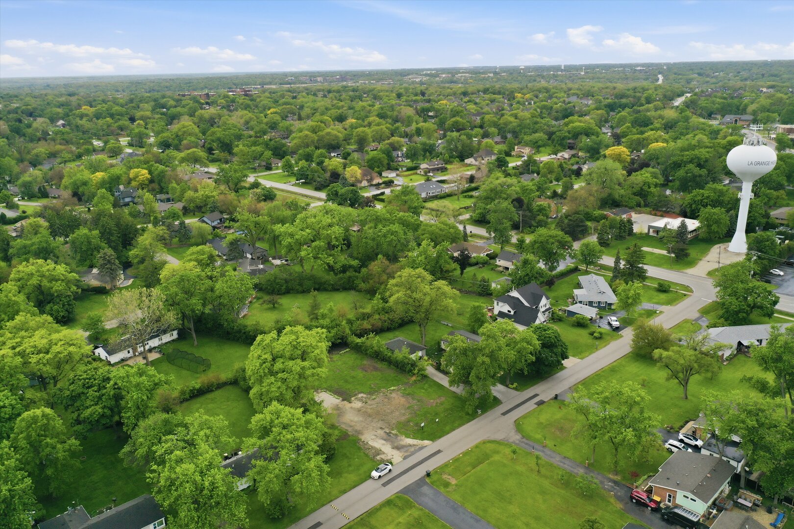 main property photo 9