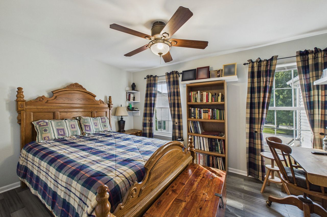 main property photo 12