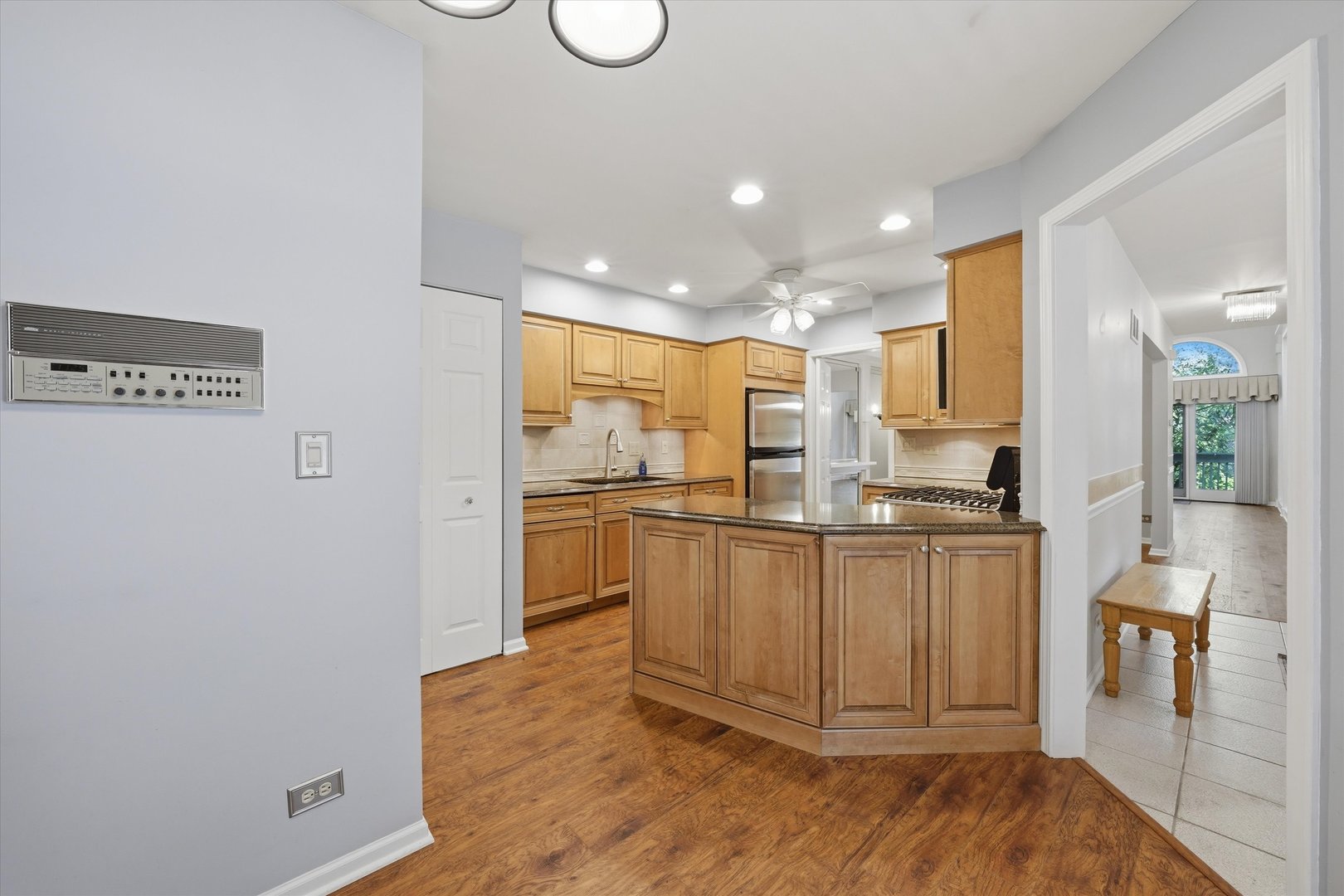 main property photo 14