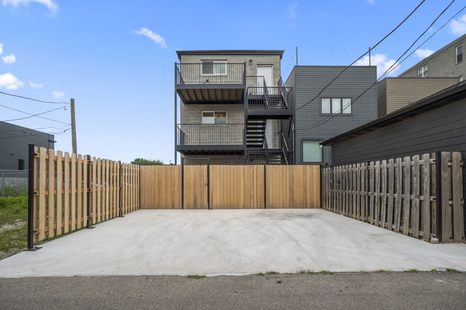 main property photo 47