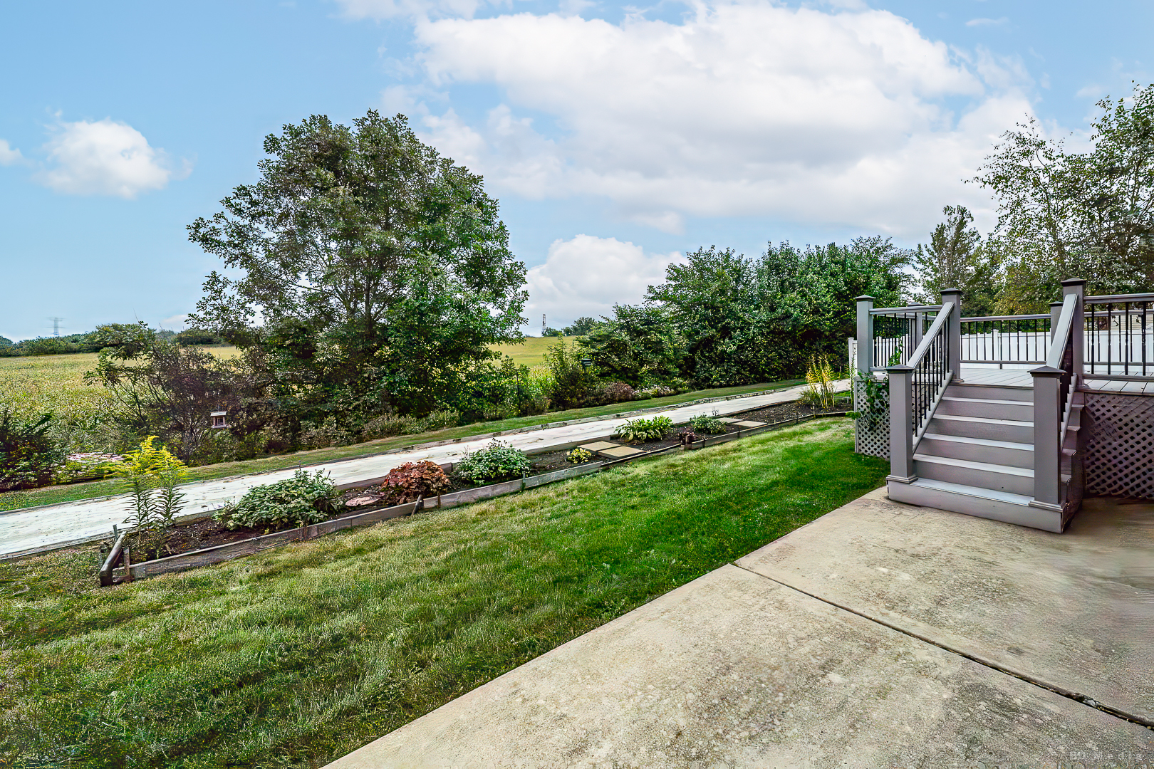main property photo 27