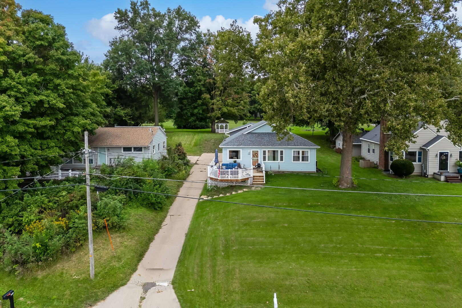 main property photo 39
