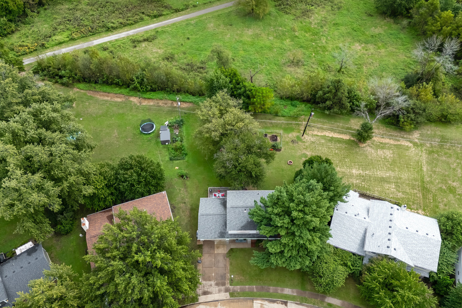 main property photo 14