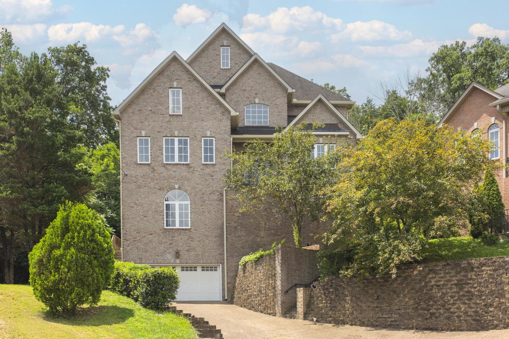main property photo 0