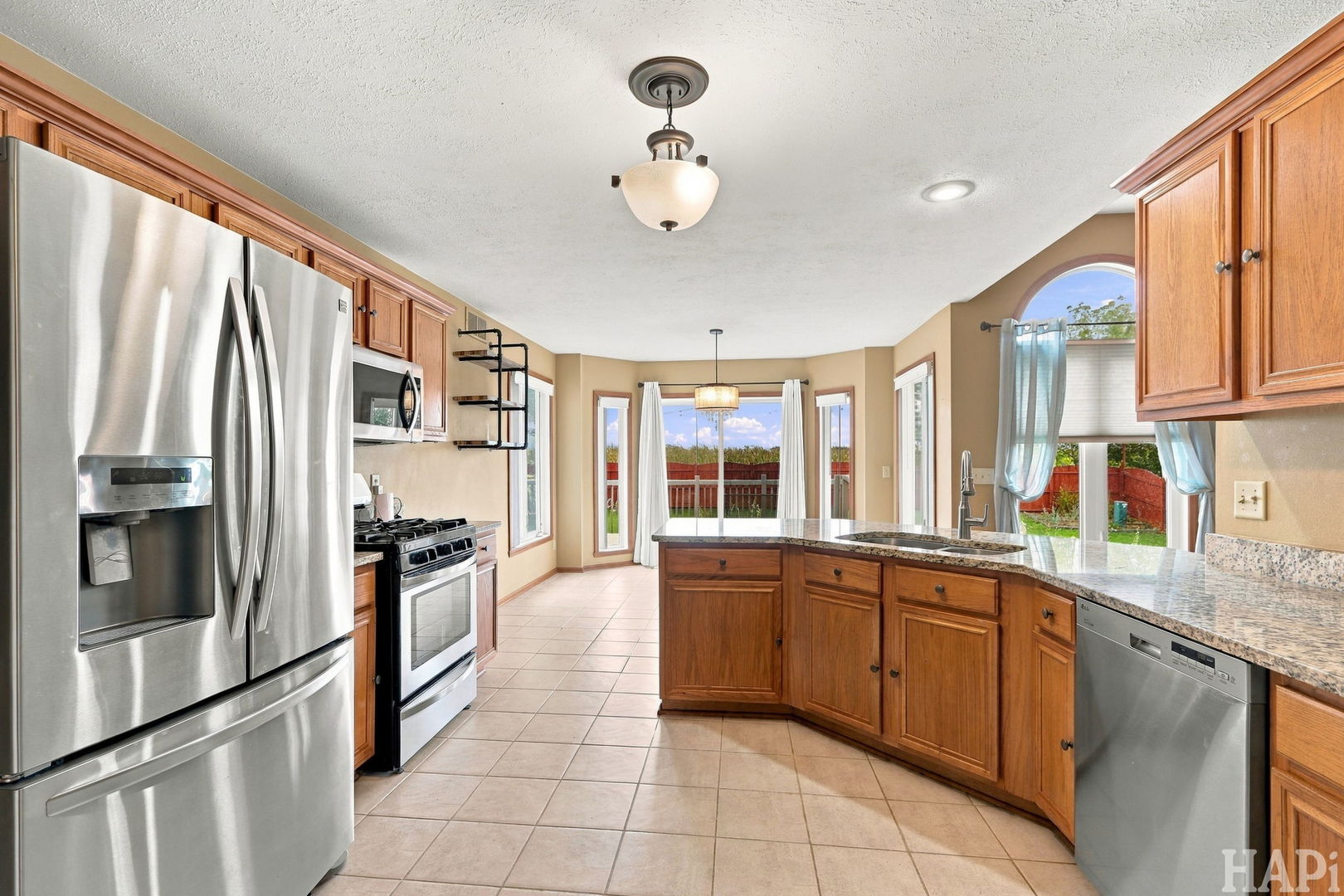main property photo 9