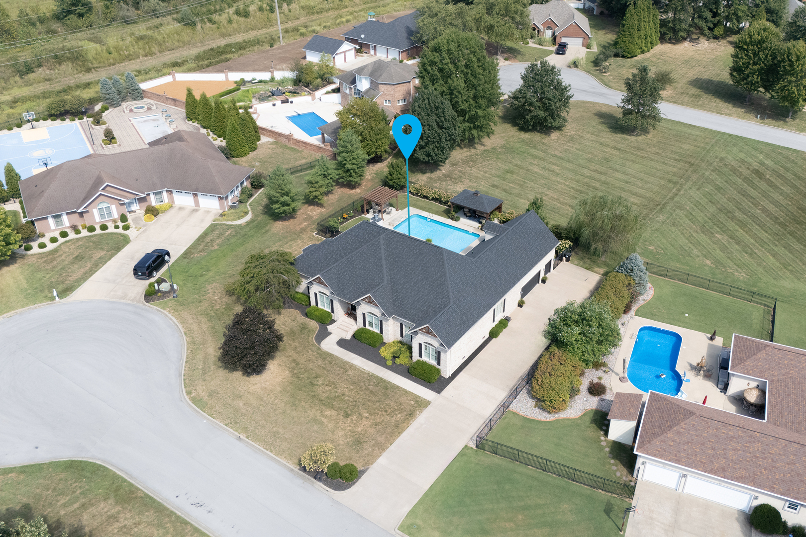main property photo 50