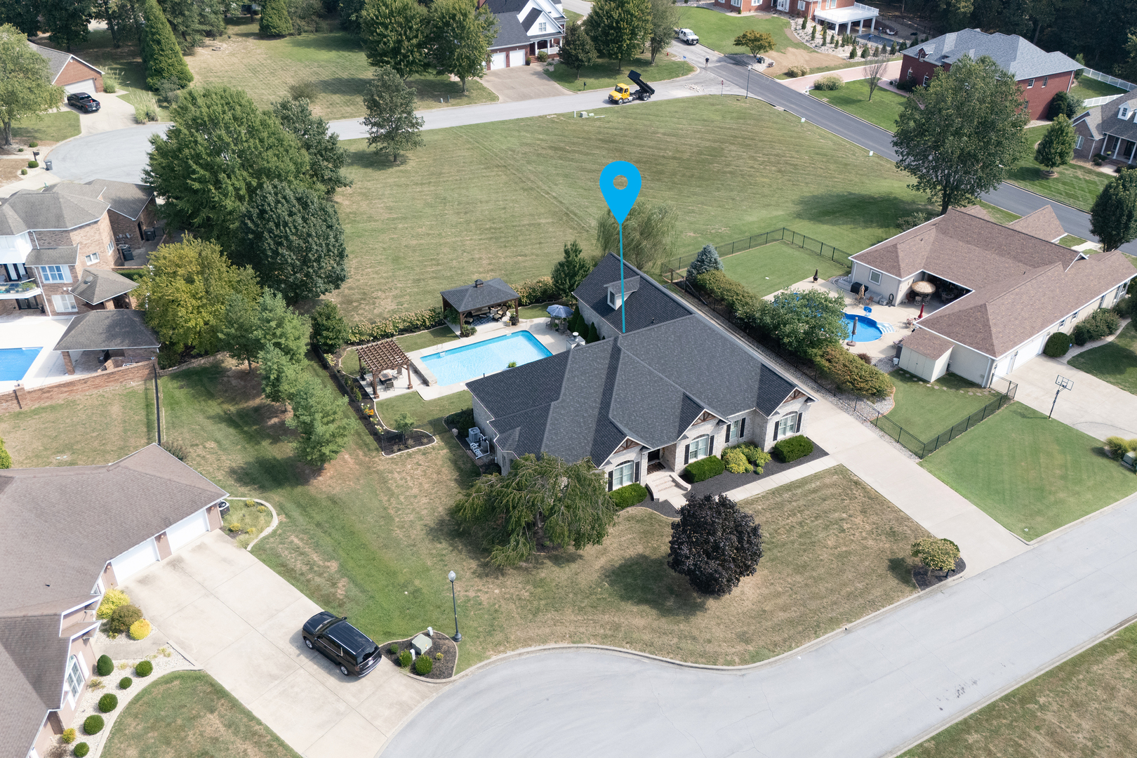 main property photo 51