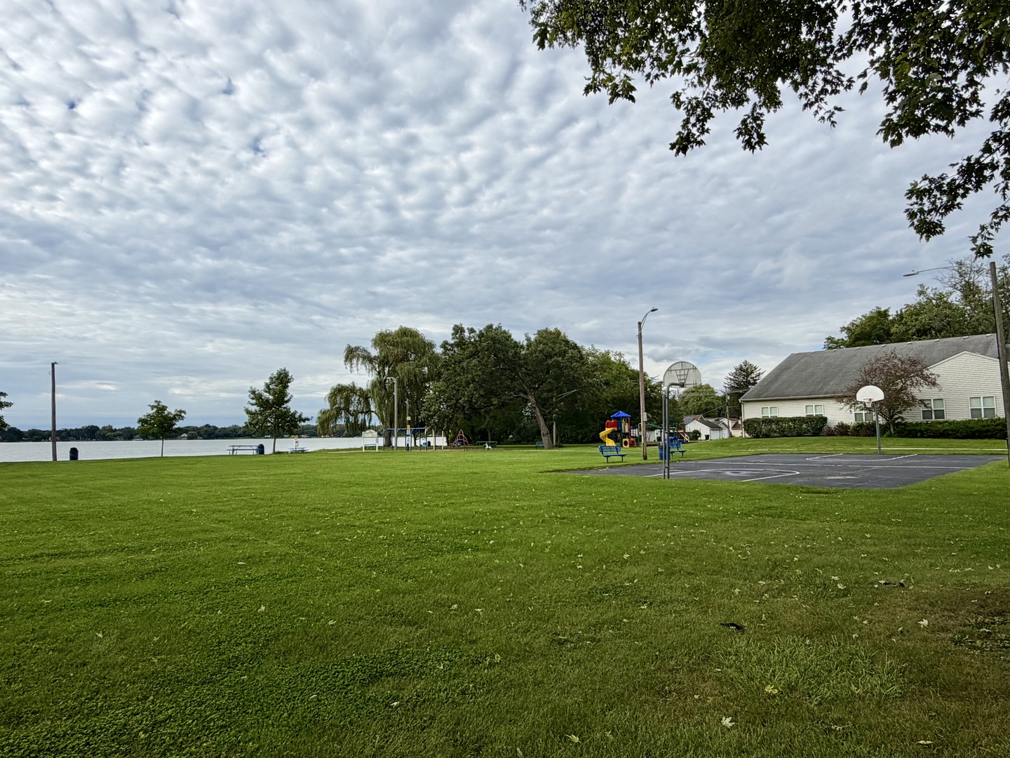 main property photo 22