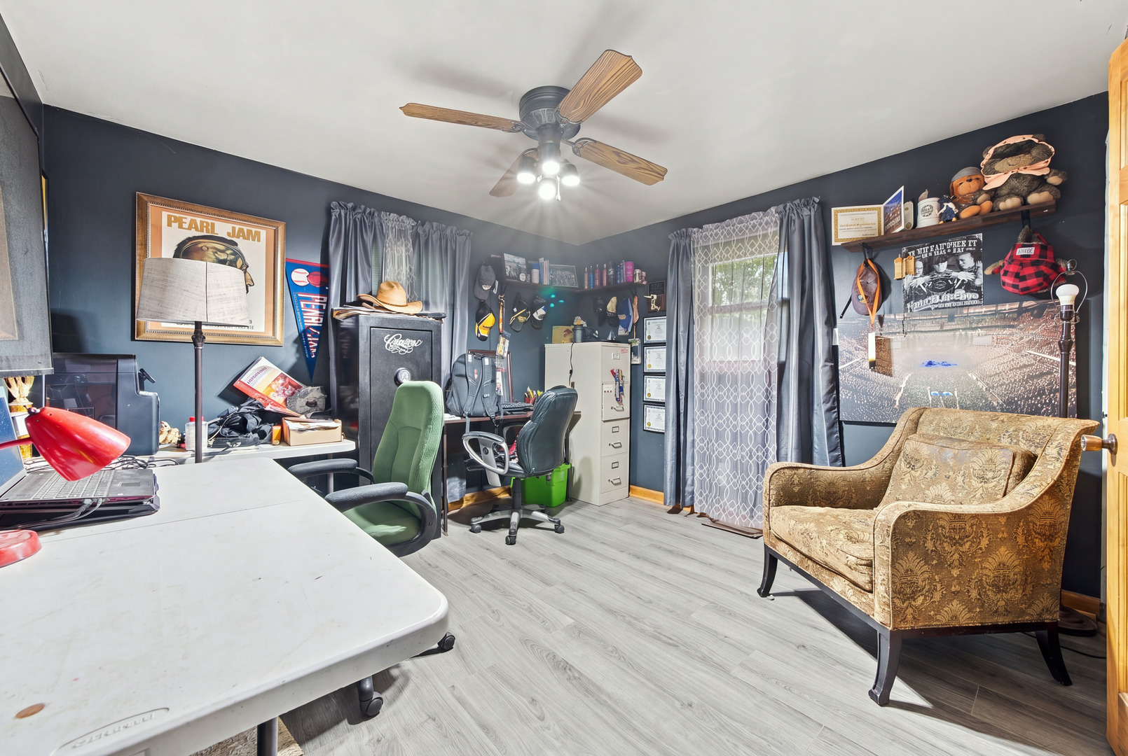 main property photo 17