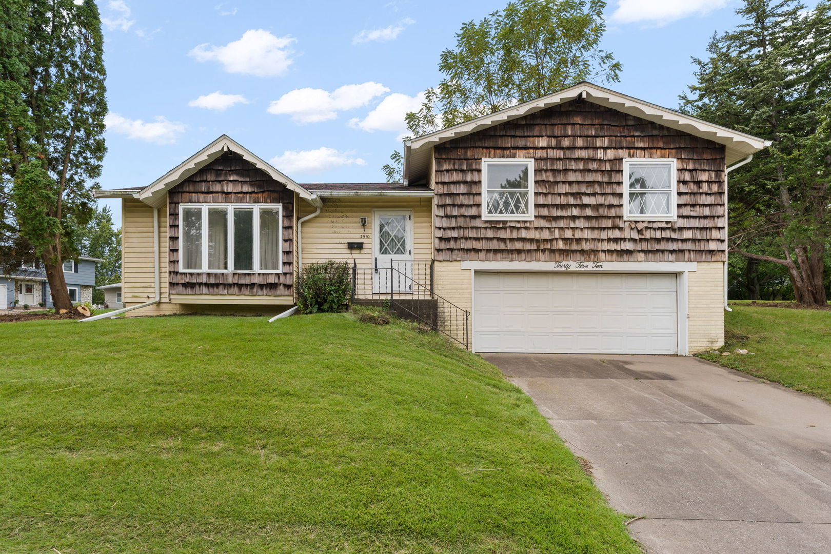 main property photo 0