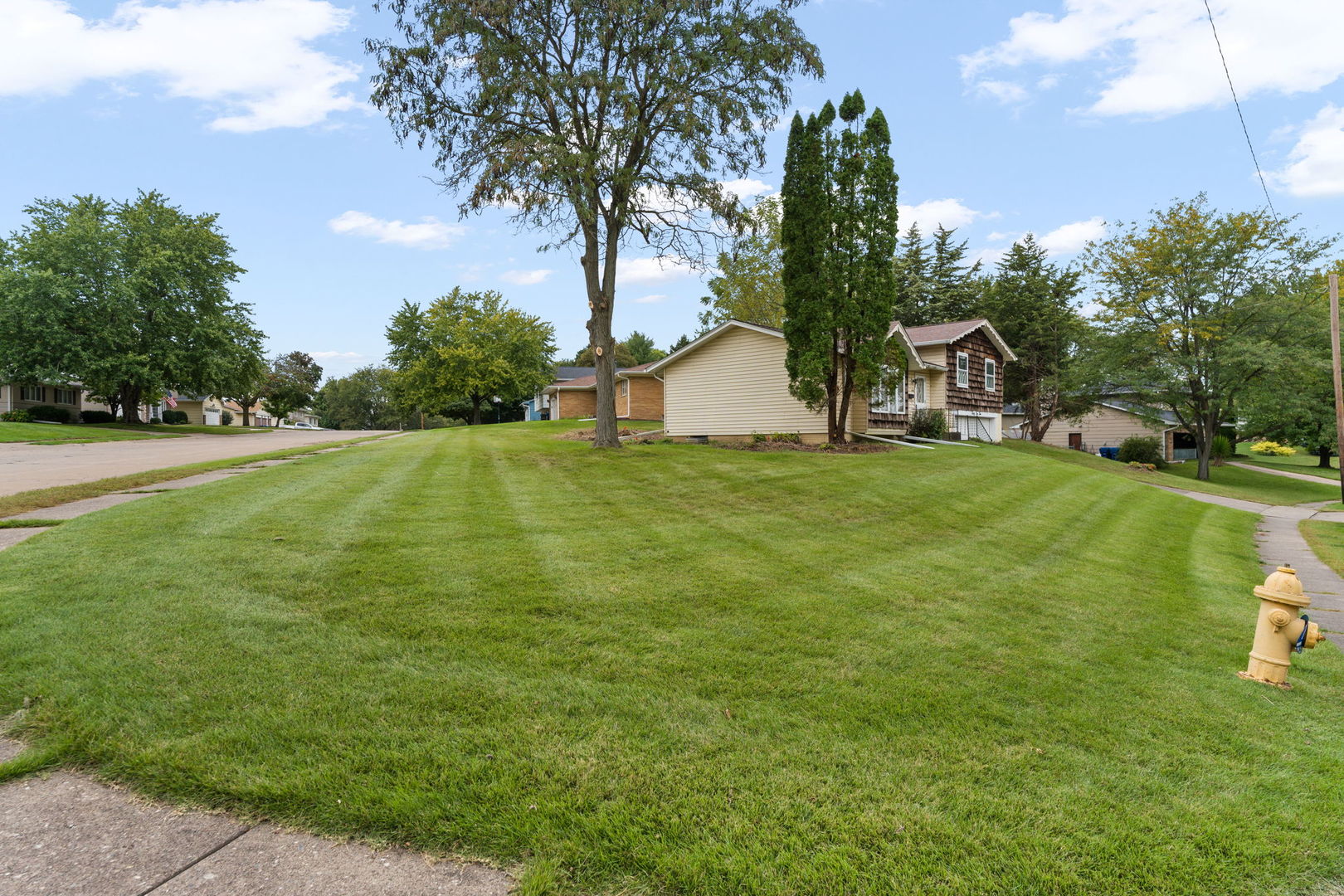 main property photo 18