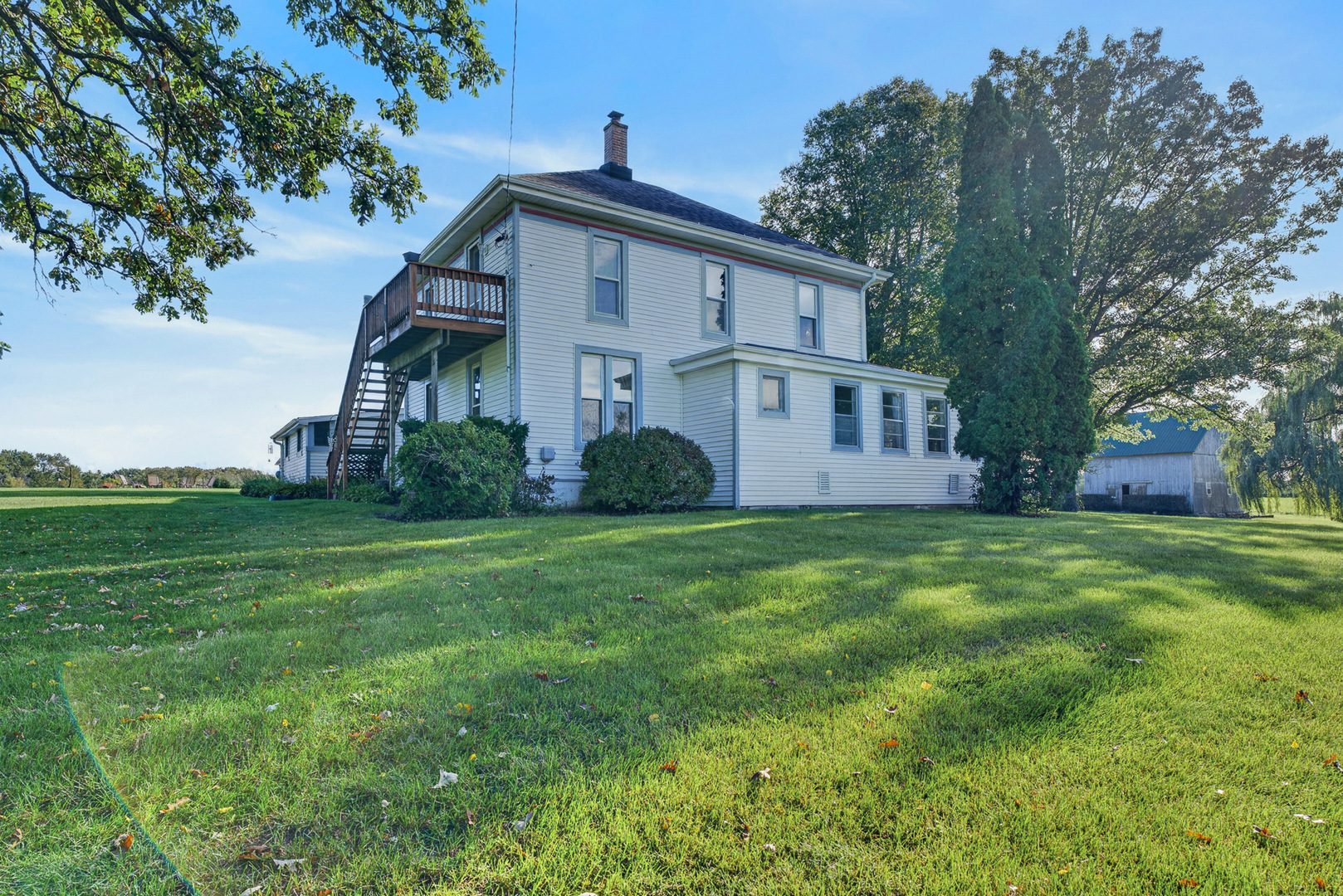 main property photo 3