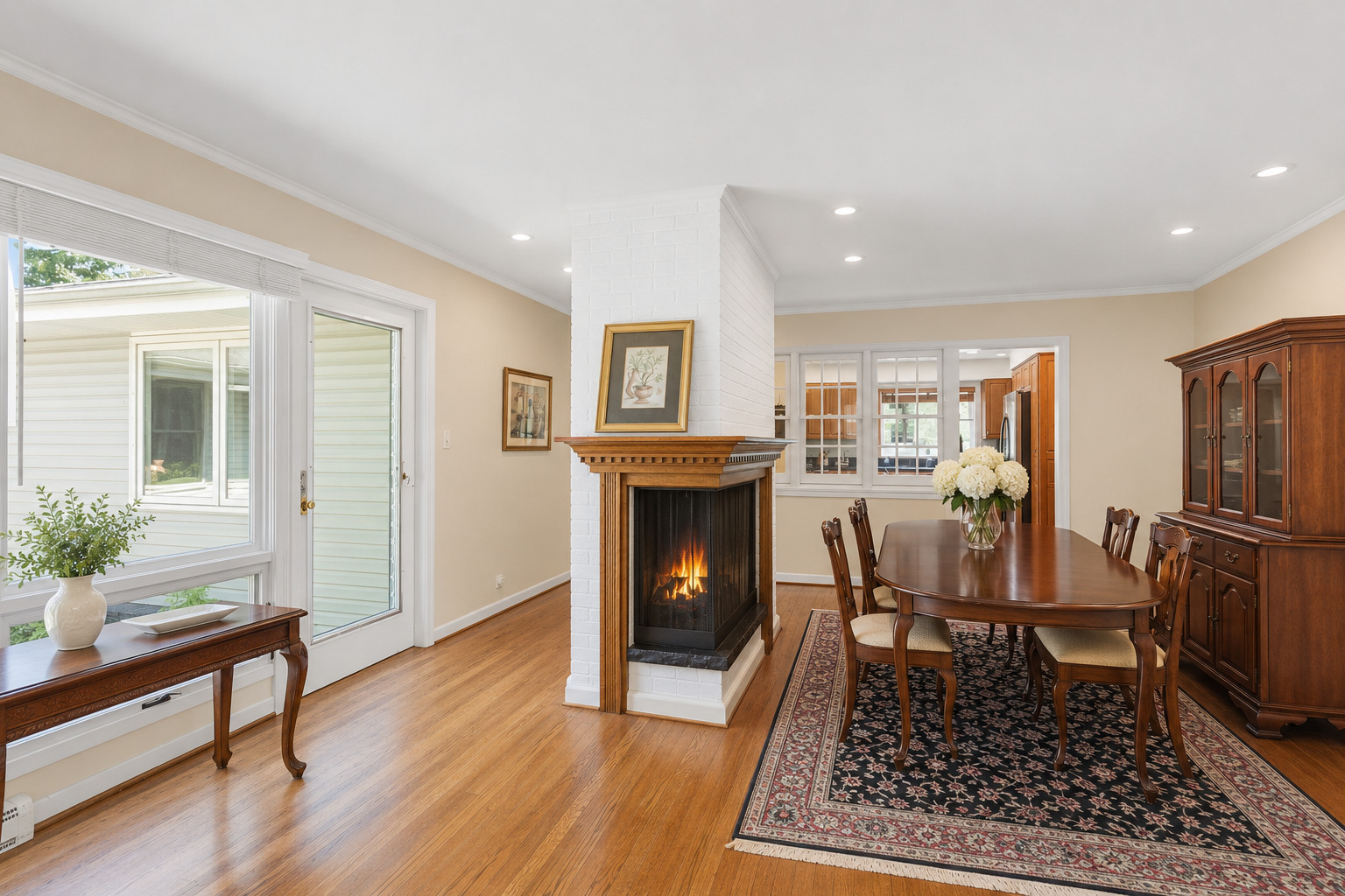 property viewer photo 4