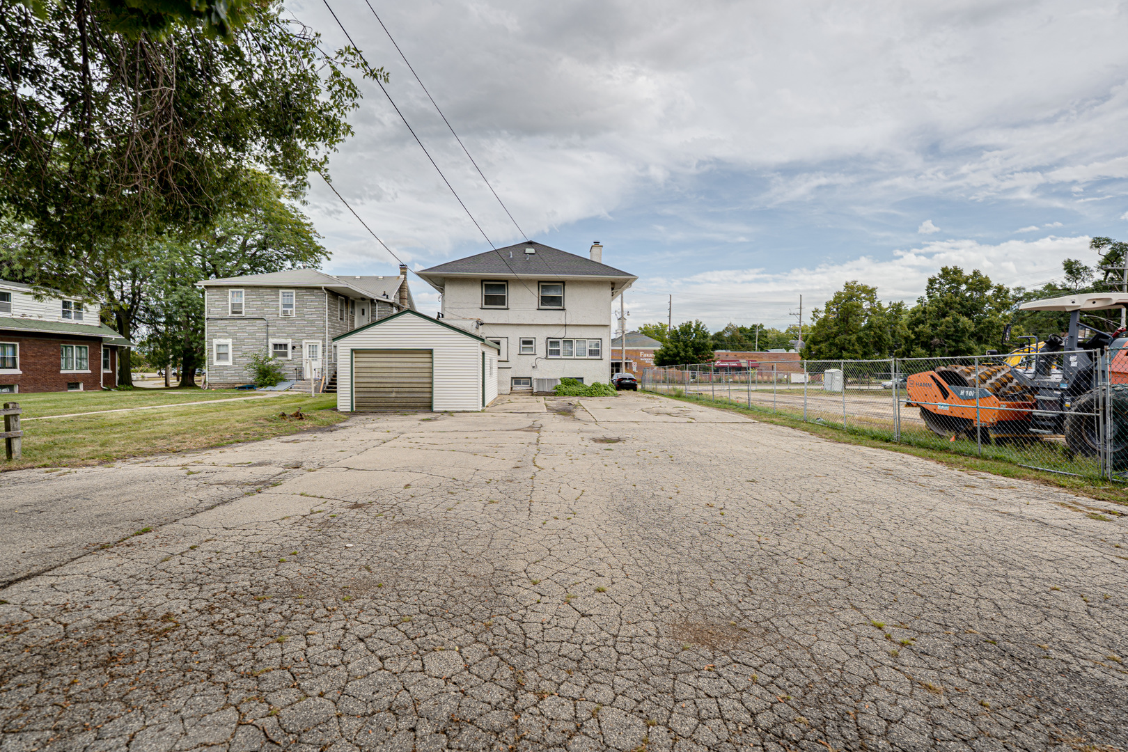 main property photo 9