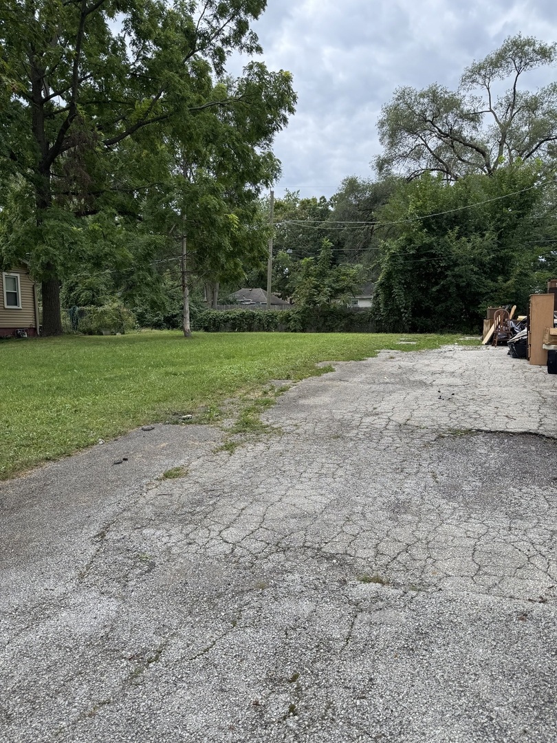 main property photo 13