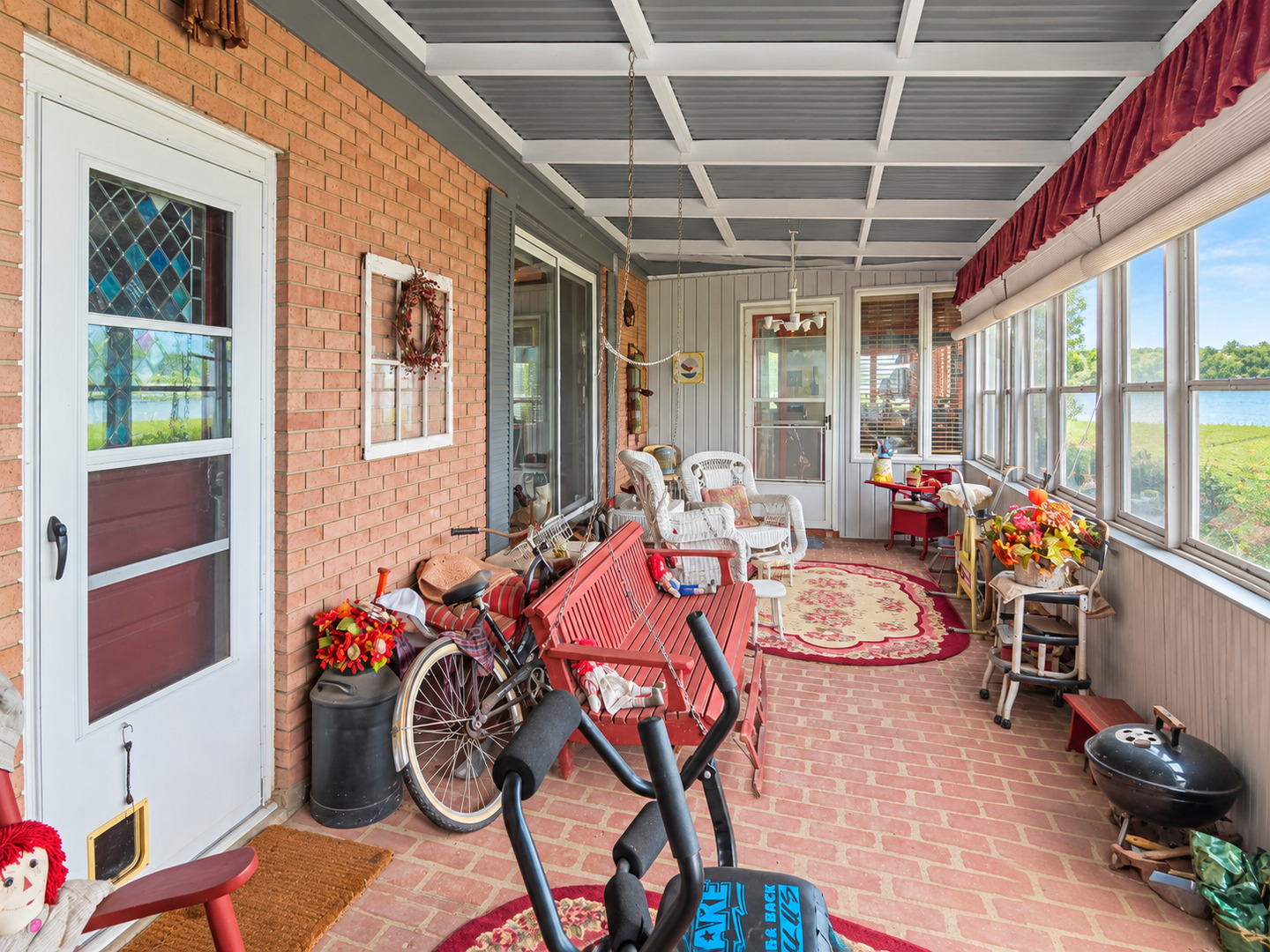 main property photo 18