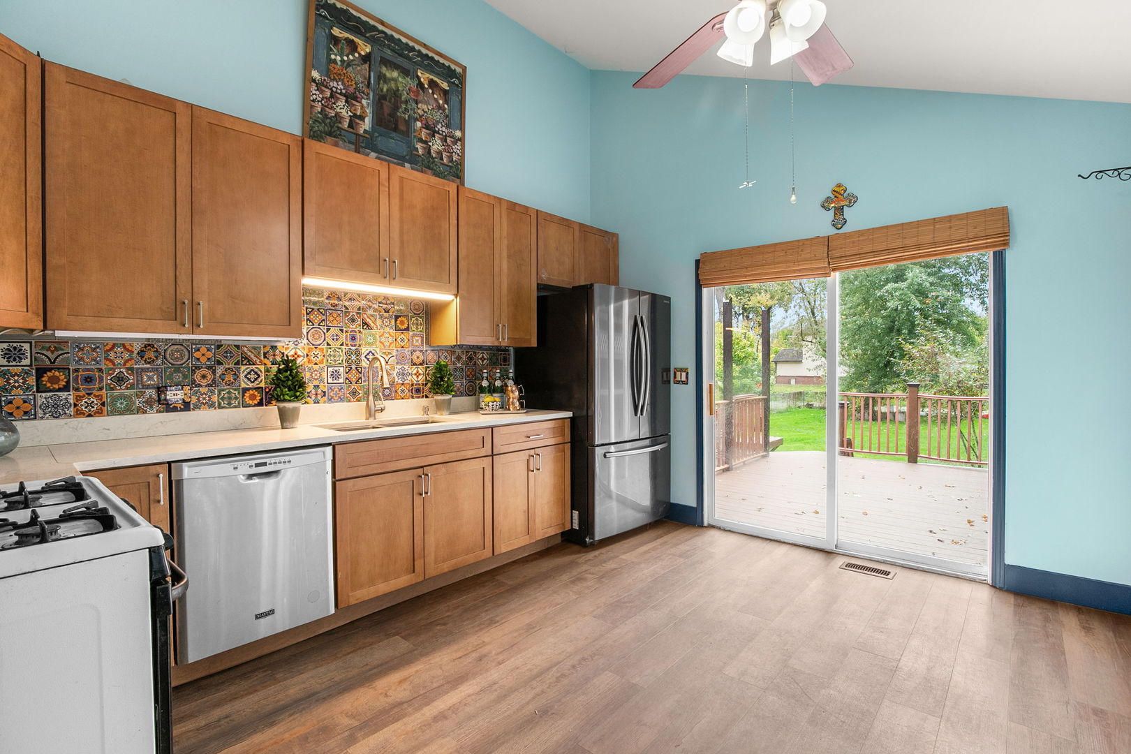 main property photo 15