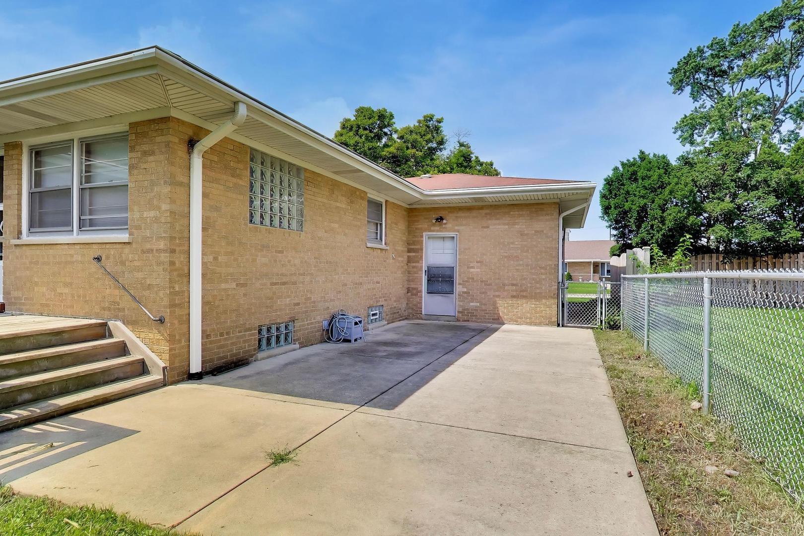 main property photo 41