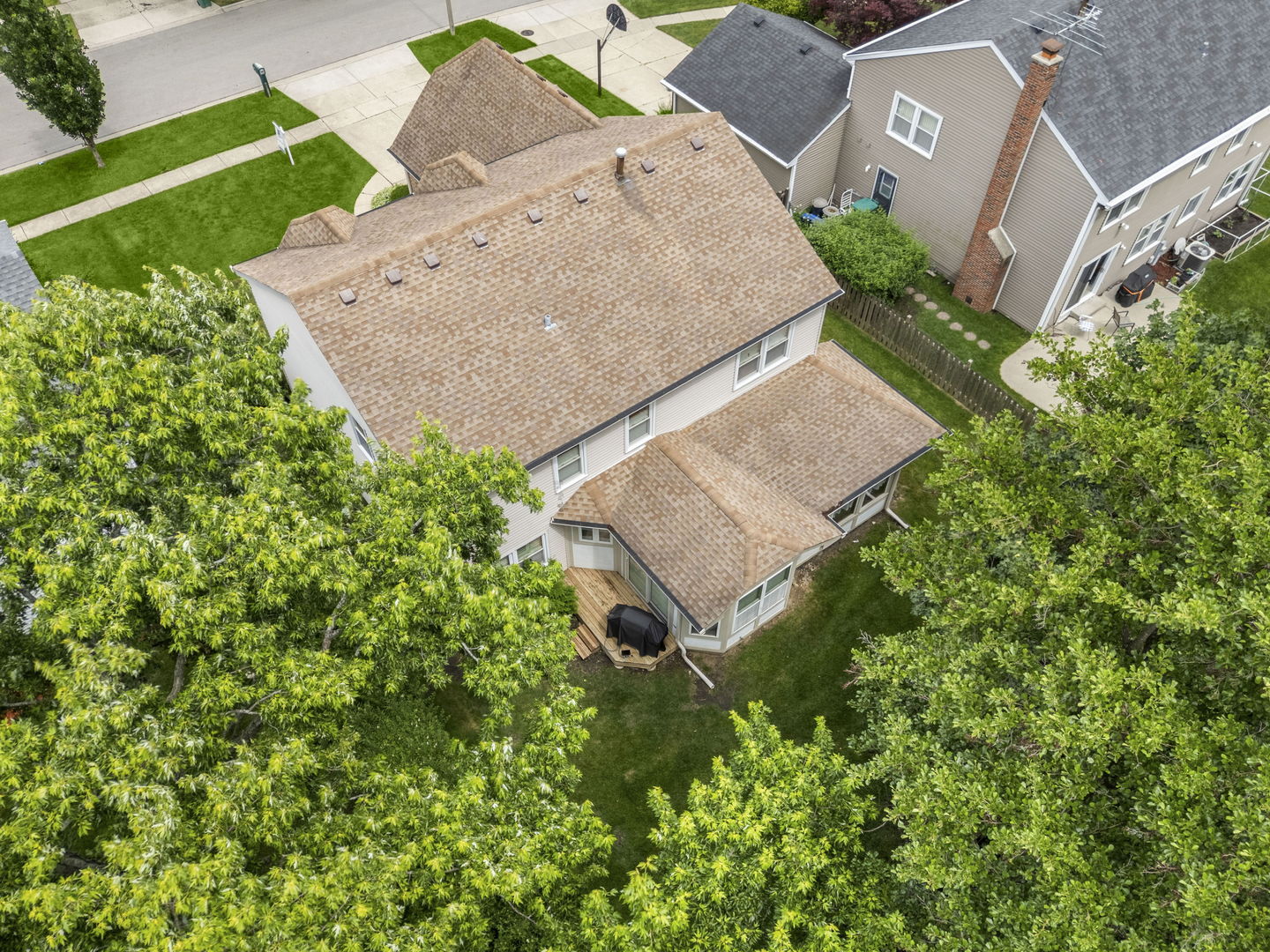main property photo 28