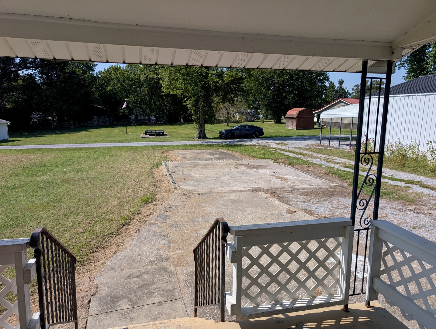 main property photo 23