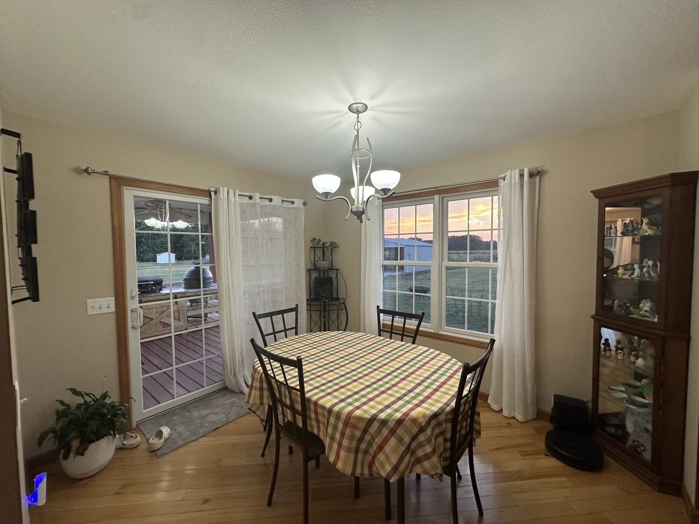 property viewer photo 8