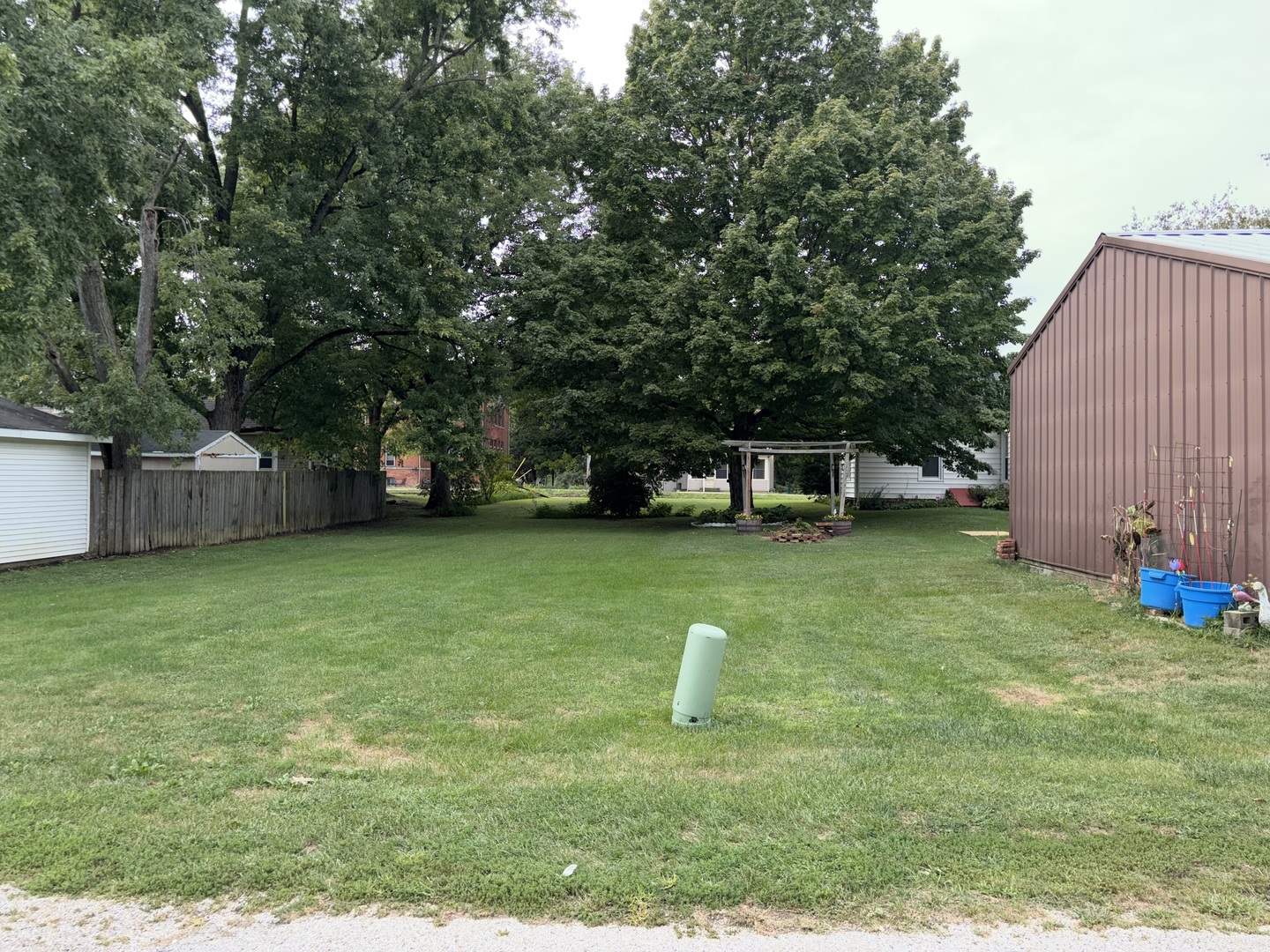 main property photo 24