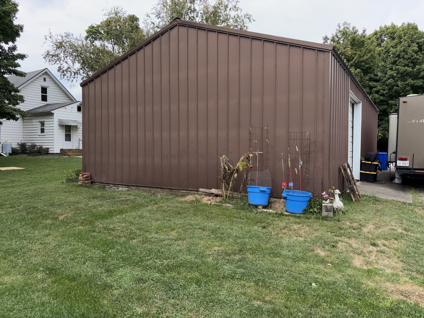 main property photo 50