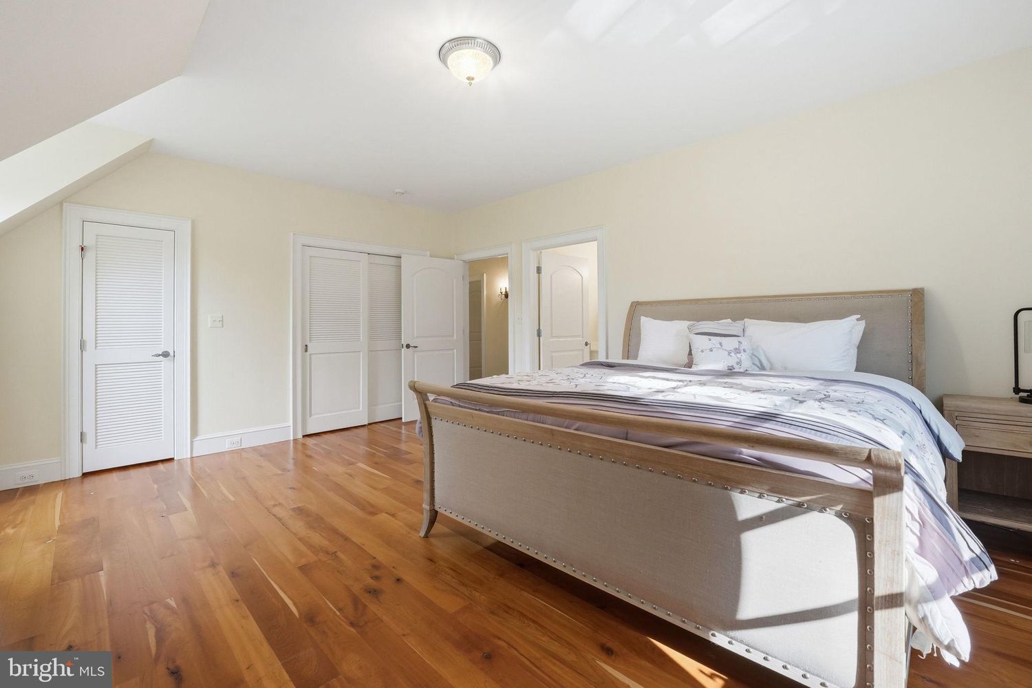 main property photo 58