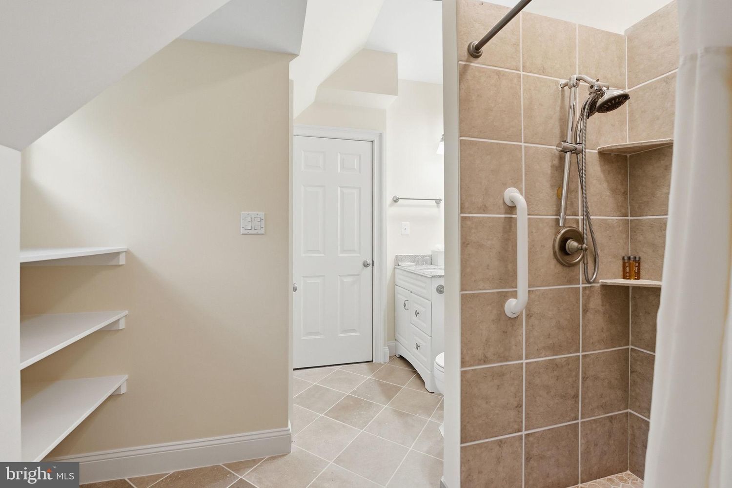 main property photo 69