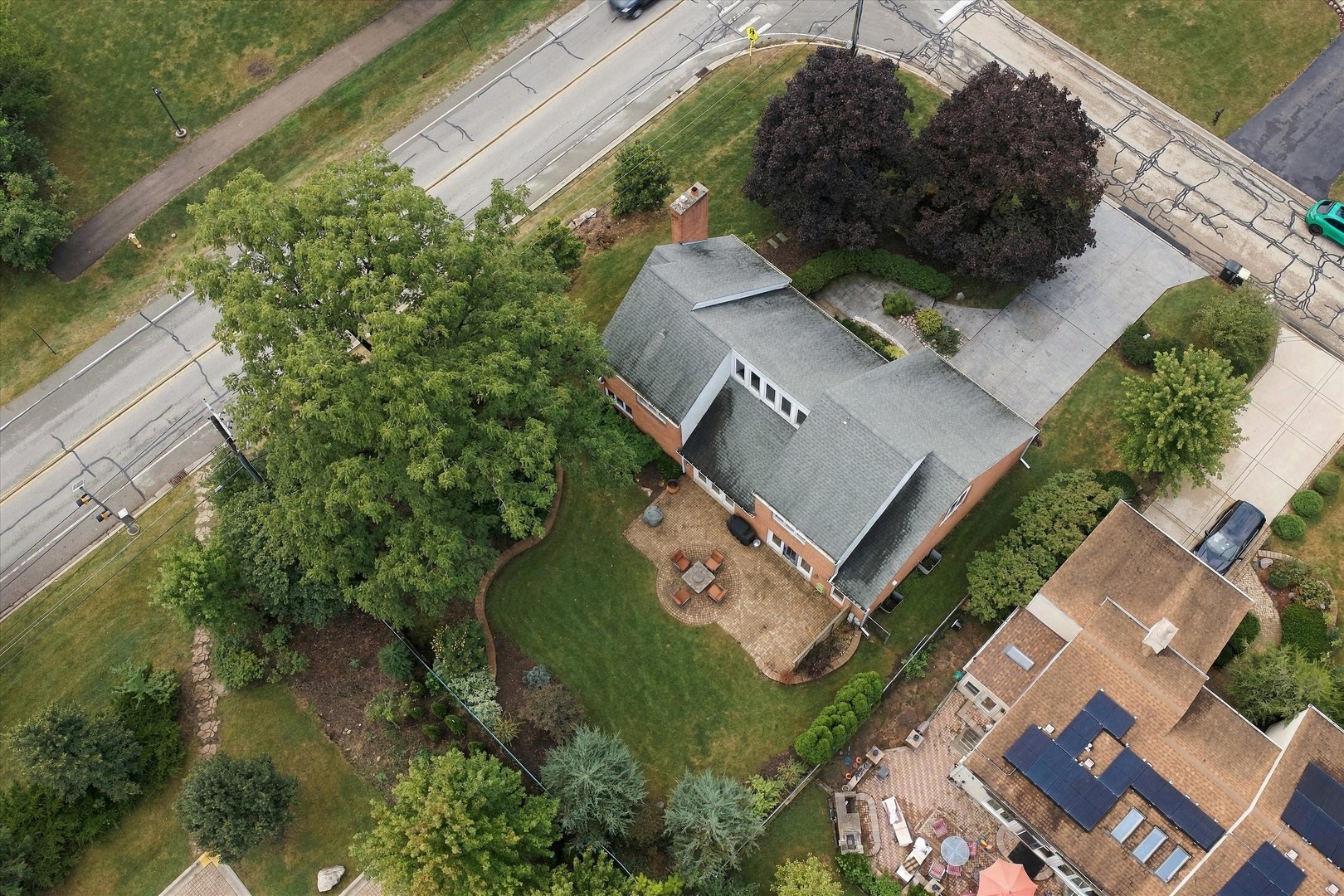 main property photo 40