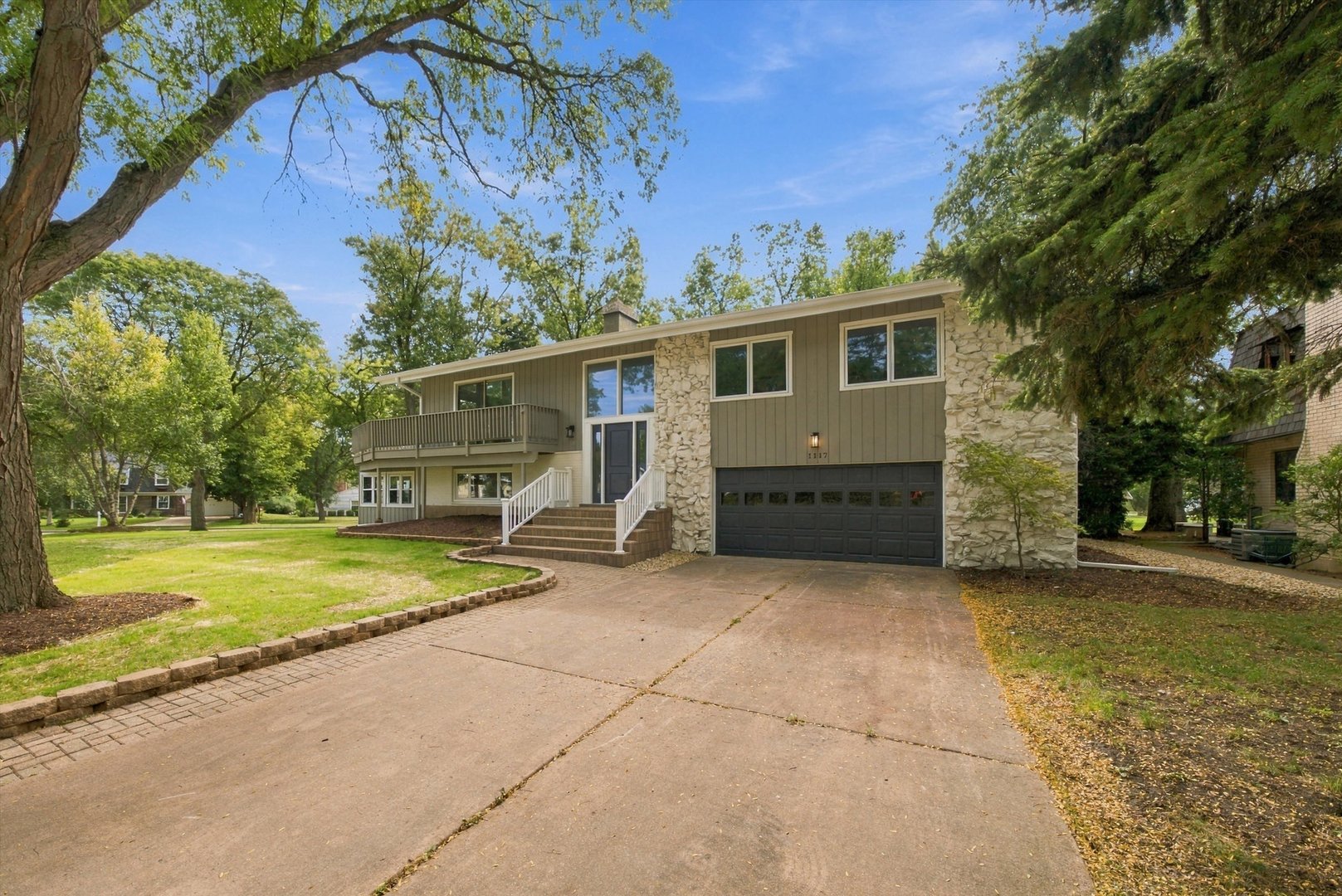 main property photo 67