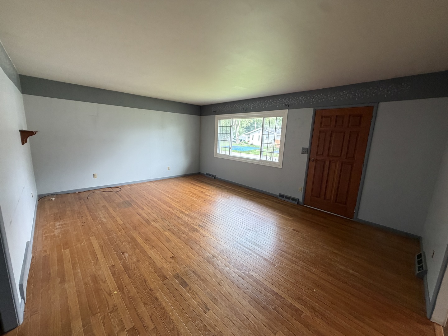 property viewer photo 8