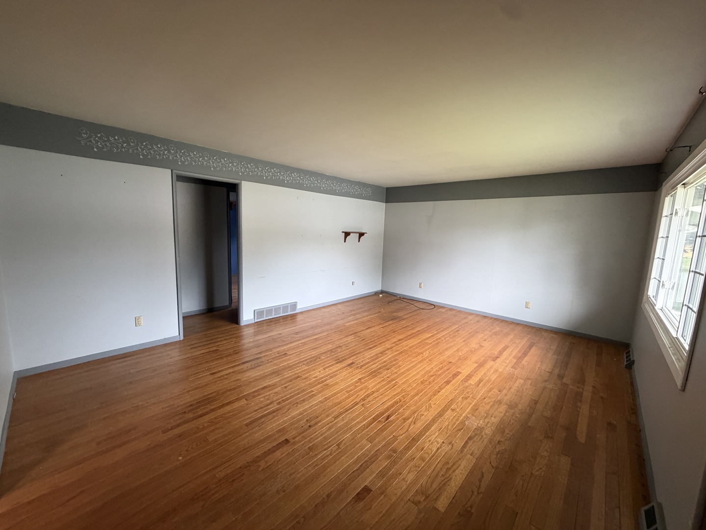 property viewer photo 9