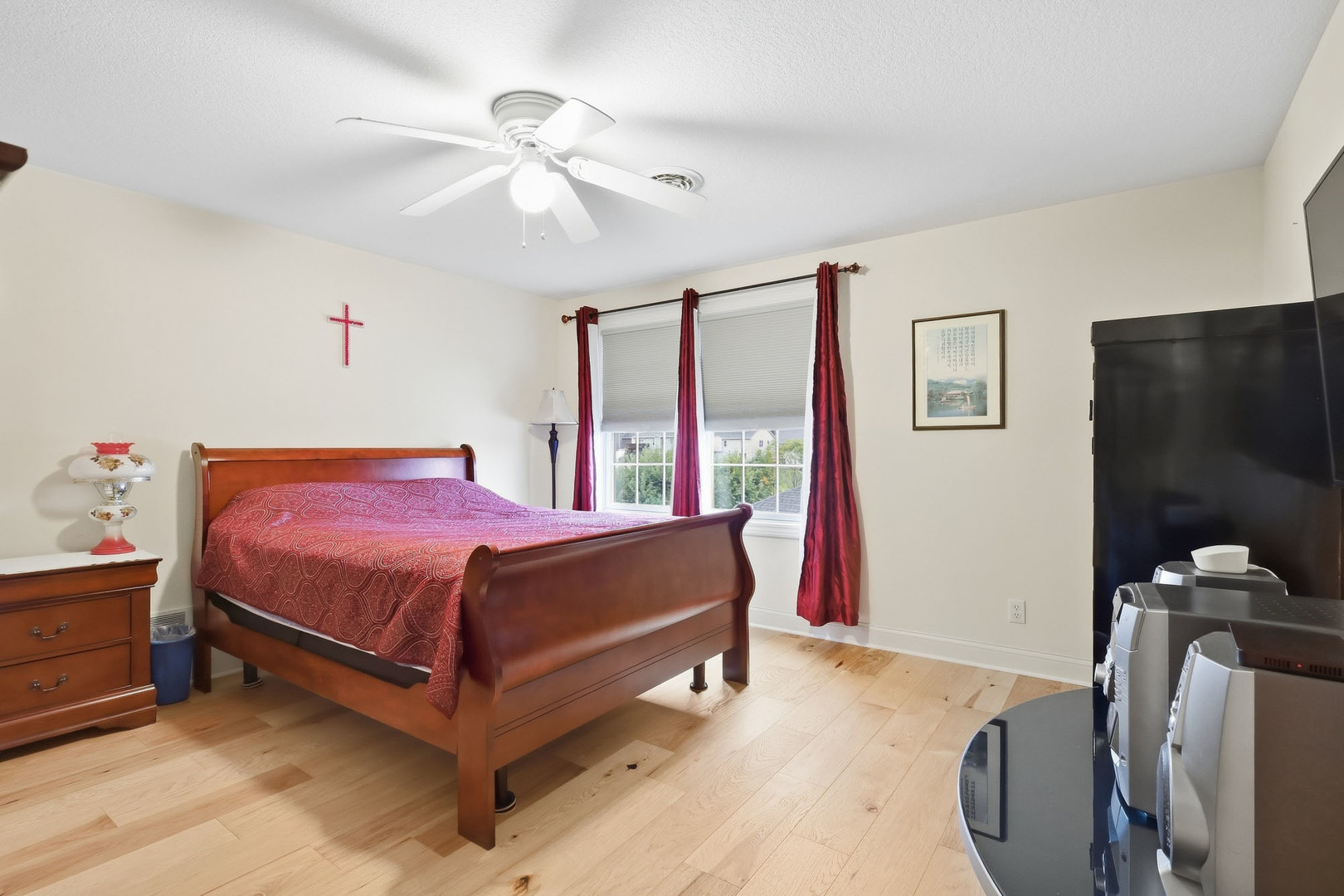 main property photo 20