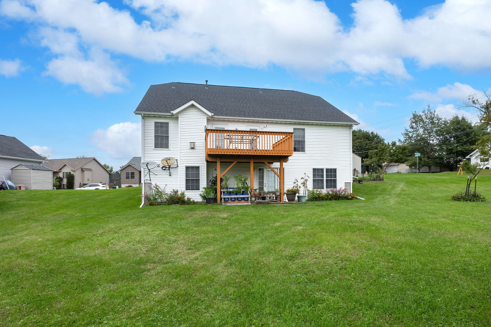 main property photo 32