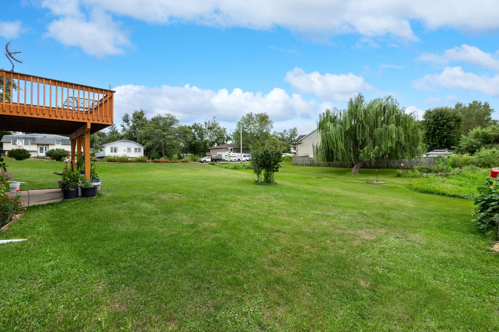 main property photo 33