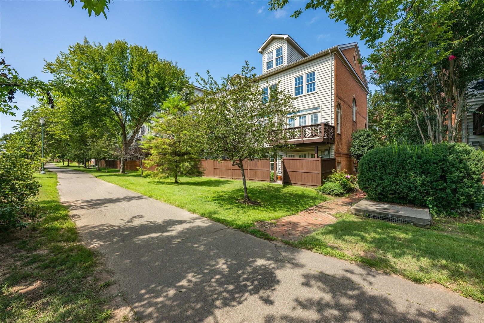 main property photo 47