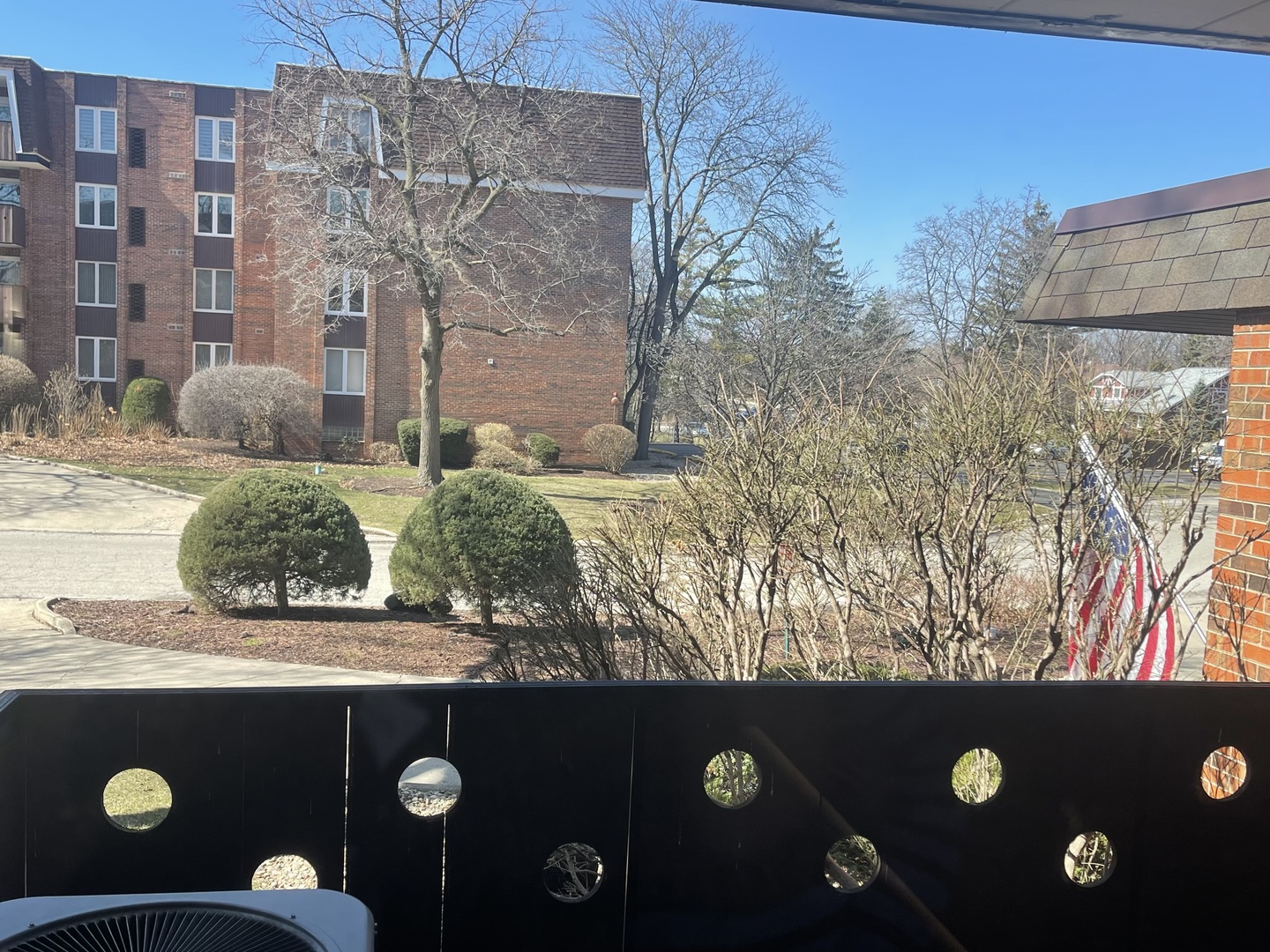 main property photo 25