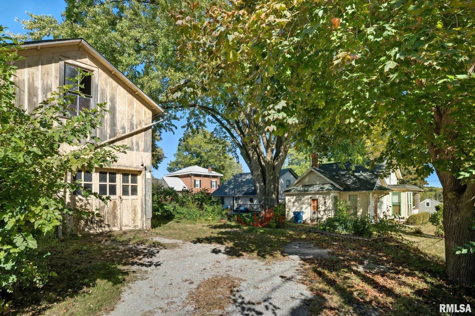 main property photo 17